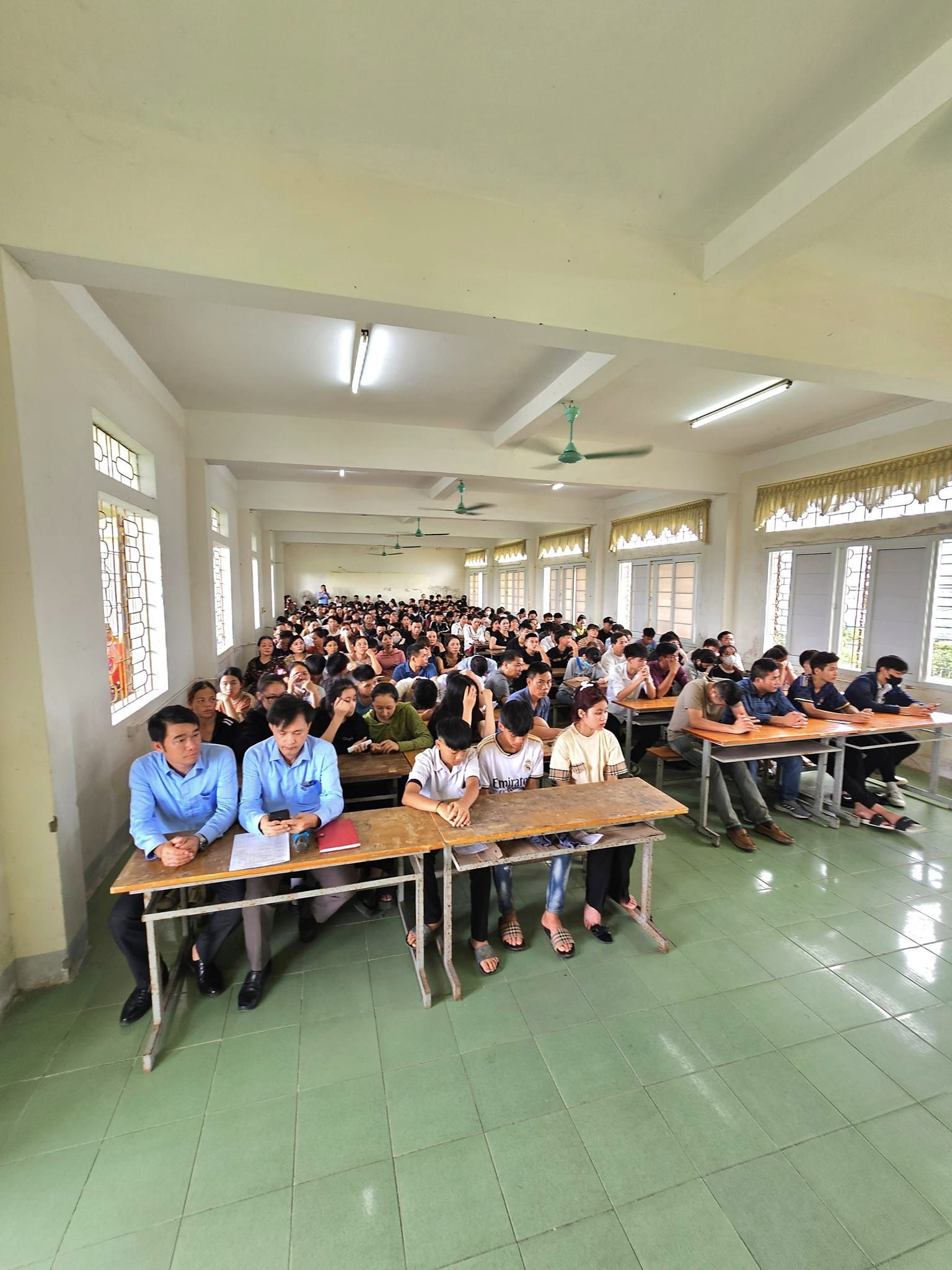 Hình ảnh sinh viên tại buổi nhập học